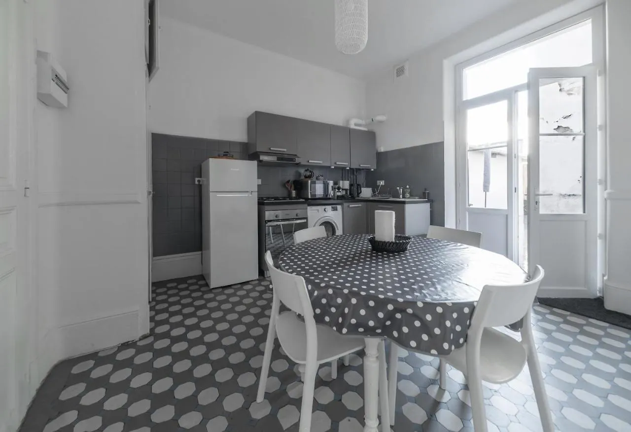 Residence Epinat II - Appartements Centre - Parking Vichy Daire