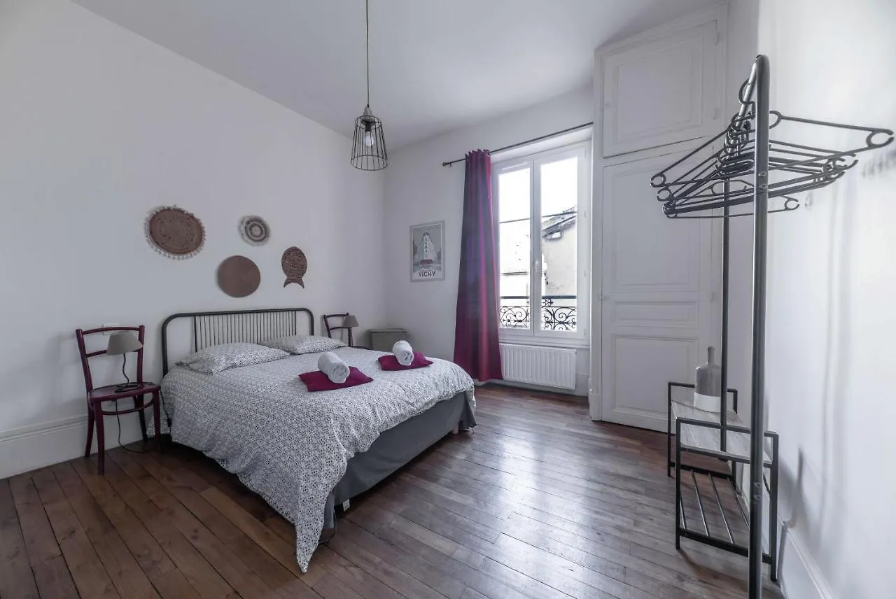 Residence Epinat II - Appartements Centre - Parking Vichy Daire