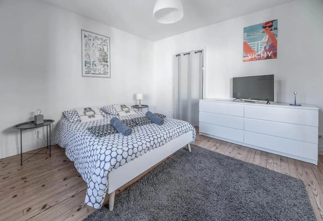 Residence Epinat II - Appartements Centre - Parking Vichy