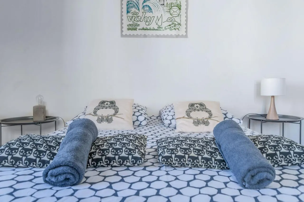 Residence Epinat II - Appartements Centre - Parking Vichy 0*,