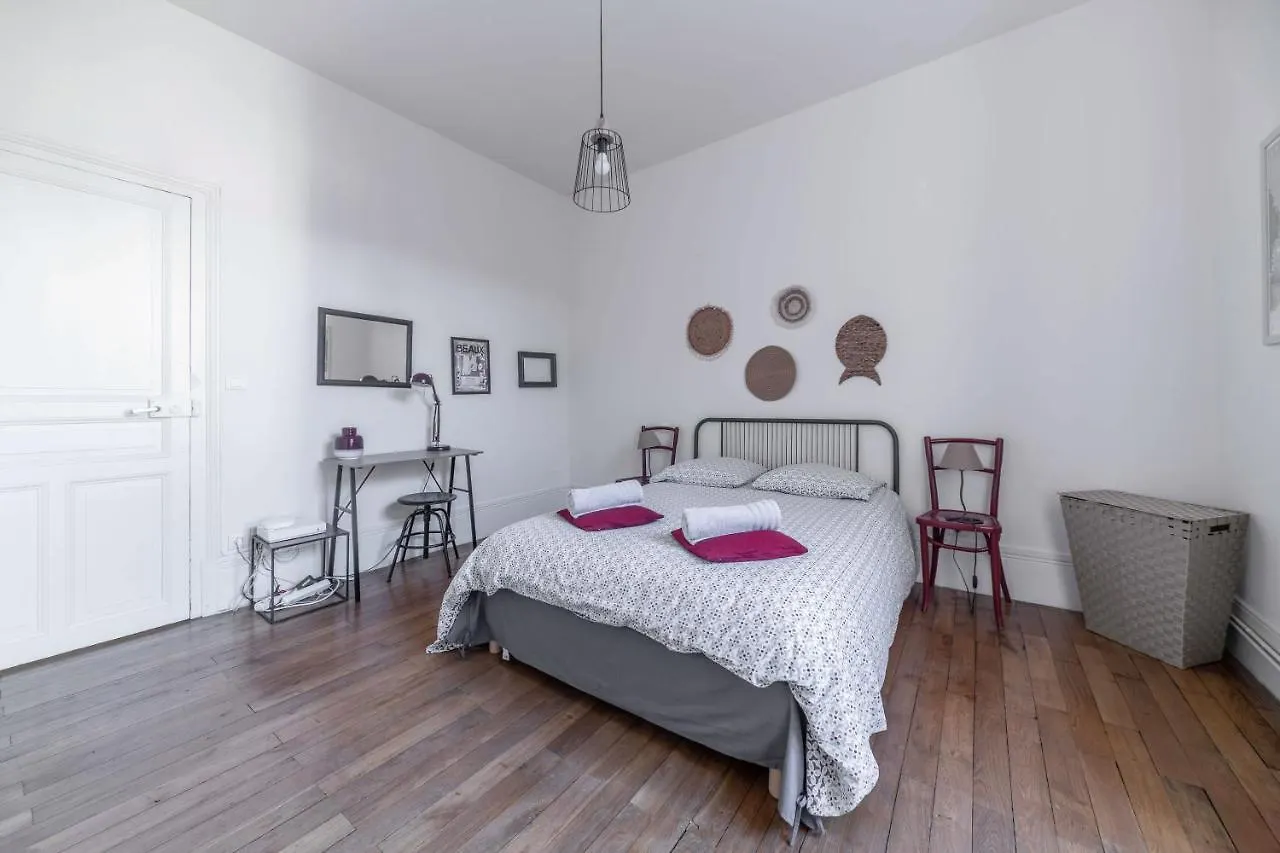 Residence Epinat II - Appartements Centre - Parking Vichy Daire
